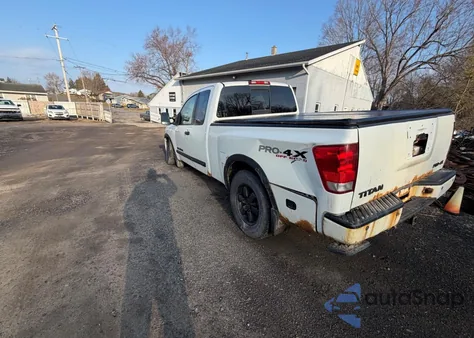2012 Nissan Titan Pro-4X z USA, uszkodzony, nr VIN 1N6AA0CC3CN328217